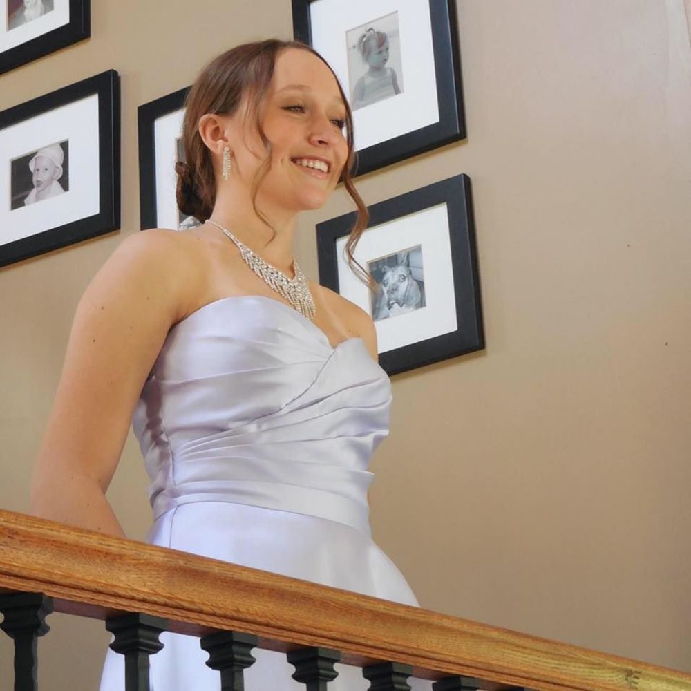 Meet your Posher, Abigail